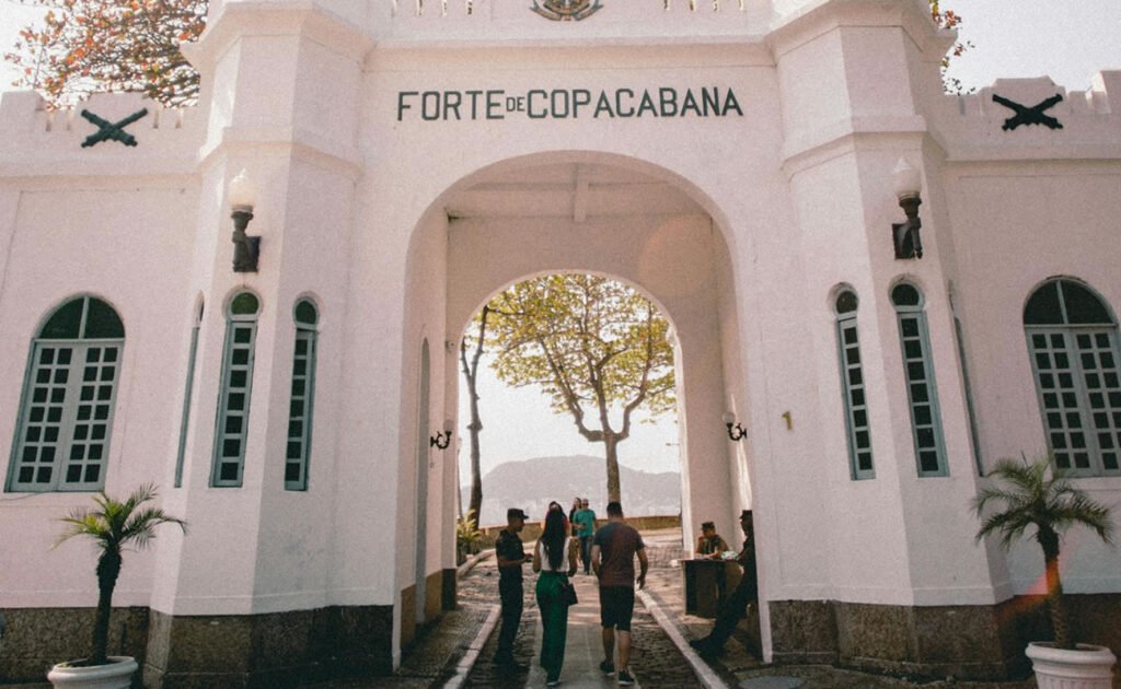 Café 18 do Forte: O Melhor Café de Copacabana 7 Forte de Copacabana, vista frontal.