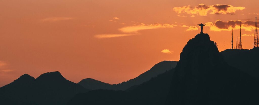 Cristo Redentor no Rio de Janeiro: O Guia para não se perder 14 cristo redentor por do sol1