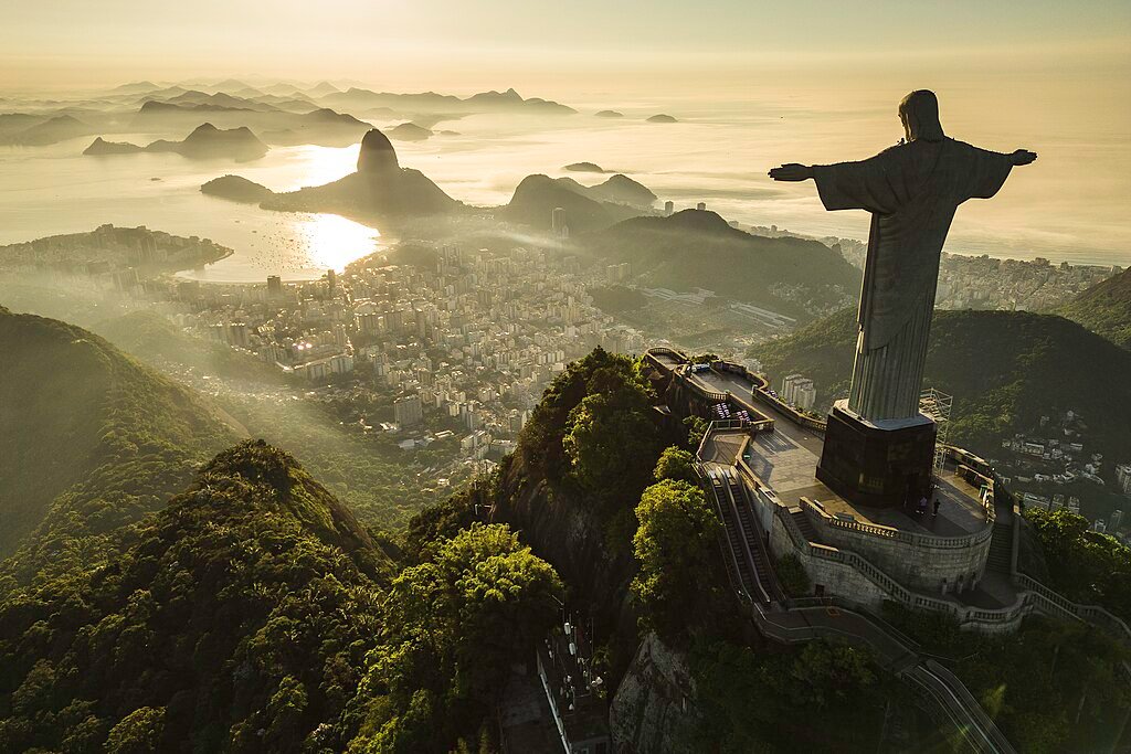 Mirante Dona Marta: Vale a Pena? Guia Definitivo 2 Foto Cristo Redentor visto do Alto.