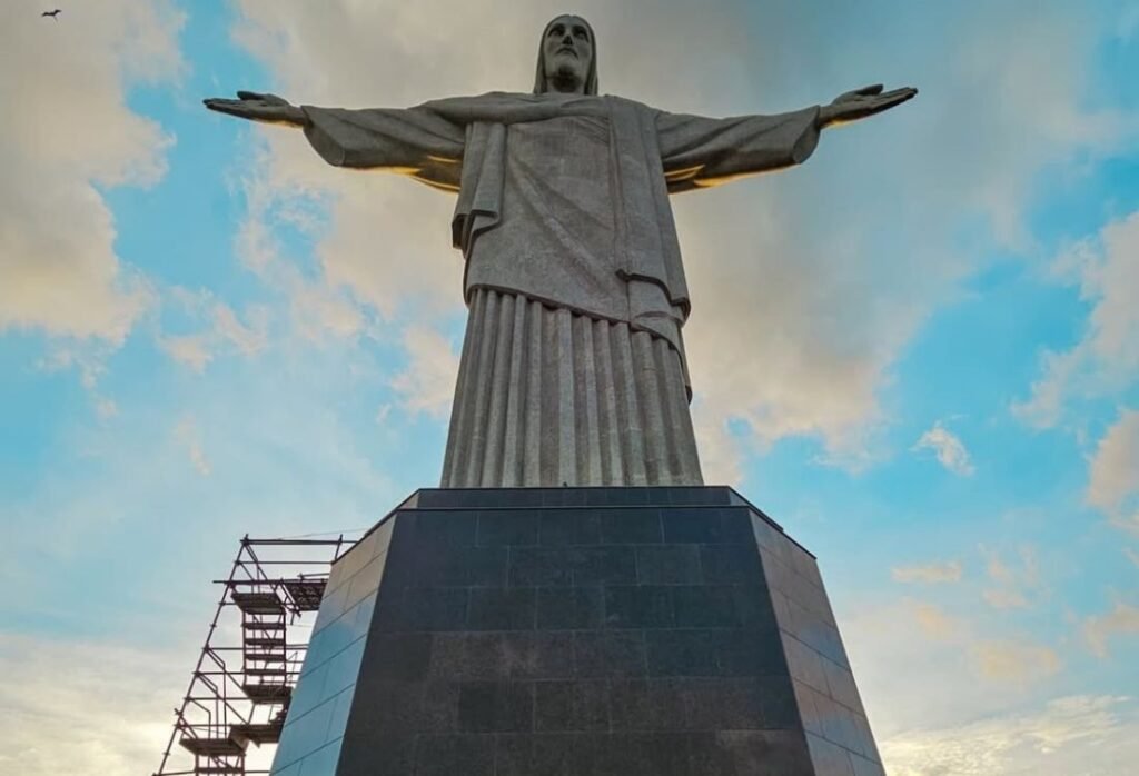 Cristo Redentor no Rio de Janeiro - Guia Completo 4 Estátua do Cristo Redentor.