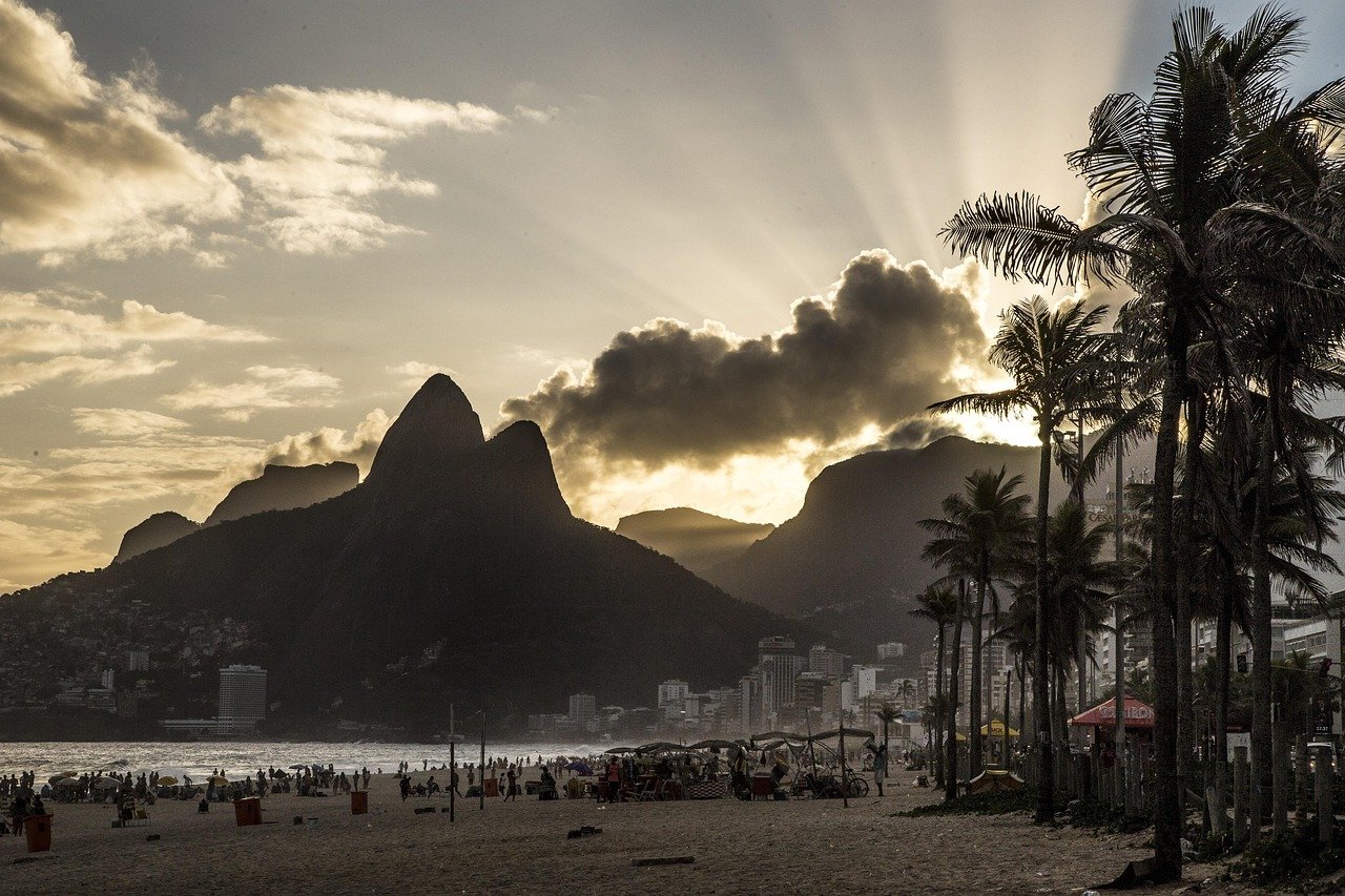 Le Chemin Niemeyer à Niterói : Itinéraire à travers les œuvres d’Oscar Niemeyer 2 Coucher de soleil sur la baie de Guanabara vu de Niterói
