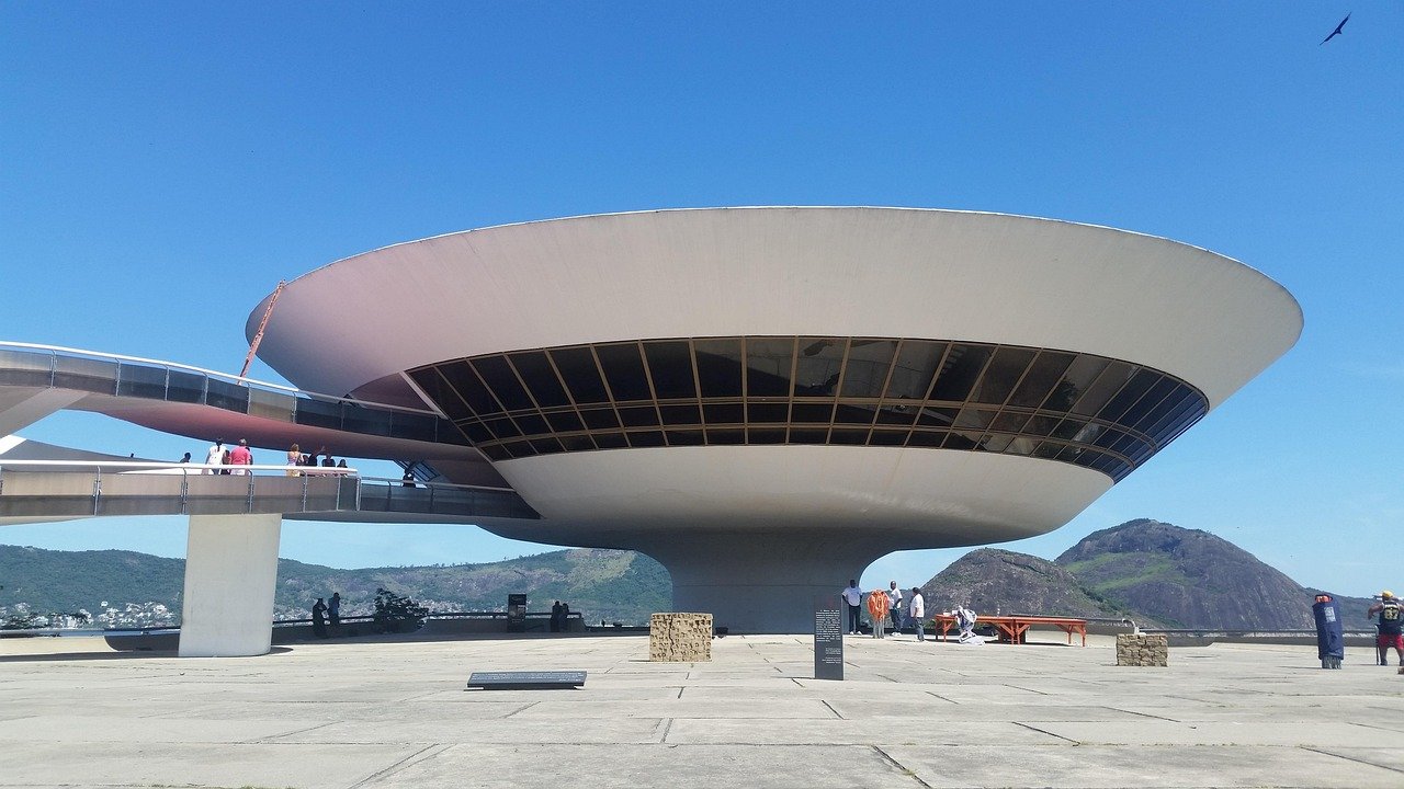 Le Chemin Niemeyer à Niterói : Itinéraire à travers les œuvres d’Oscar Niemeyer 1 Chemin Niemeyer Niterói - ensemble architectural d'Oscar Niemeyer sur le front de mer