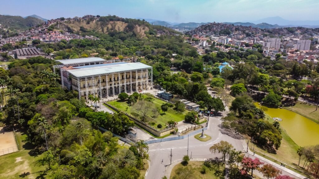 Quinta da Boa Vista: Museu, Parque e História do Império 2 Vista do lago e jardins da Quinta da Boa Vista